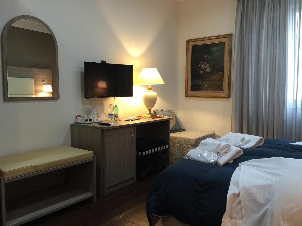 Le Vibrazioni Rom